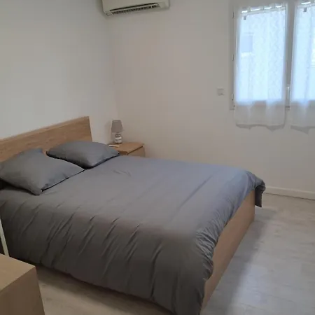 Apartment 3 Pieces 58m2 Terrasse Couverte Vue Montagne Et Citadelle Super Equipe Et Stationnement Corte (Corsica)