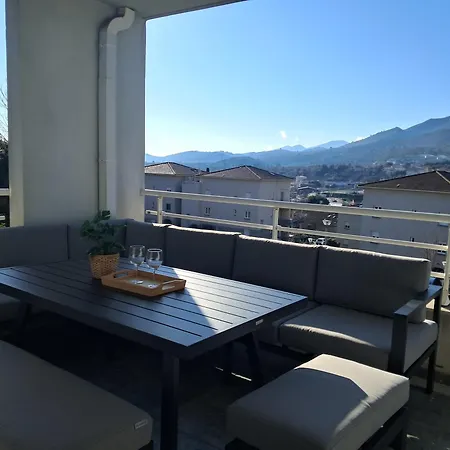 3 Pieces 58m2 Terrasse Couverte Vue Montagne Et Citadelle Super Equipe Et Stationnement Apartment